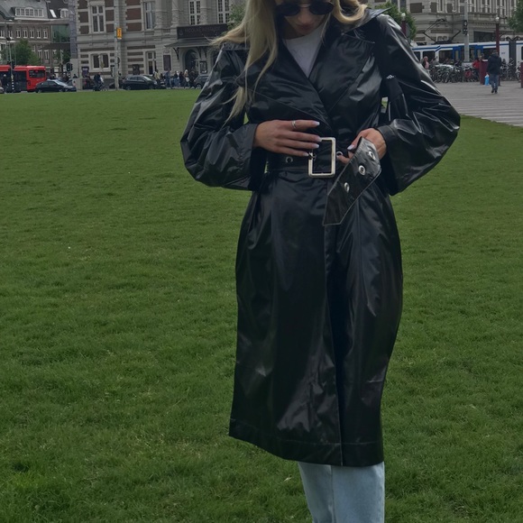 Black trench - Picture 4 of 4